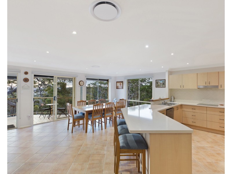 38 Wards Hill Road, Killcare Heights NSW 2257