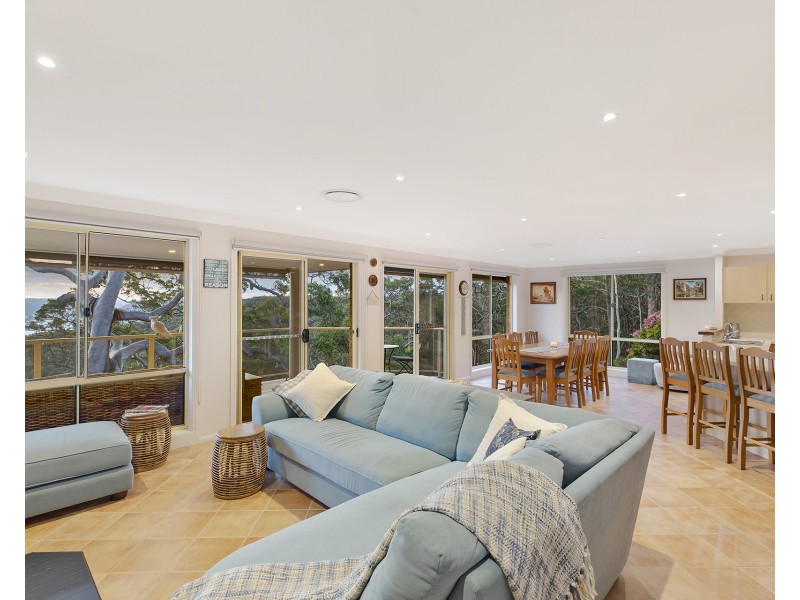 38 Wards Hill Road, Killcare Heights NSW 2257