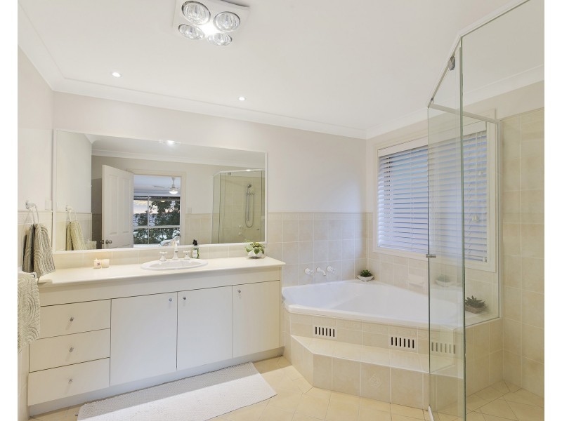 38 Wards Hill Road, Killcare Heights NSW 2257