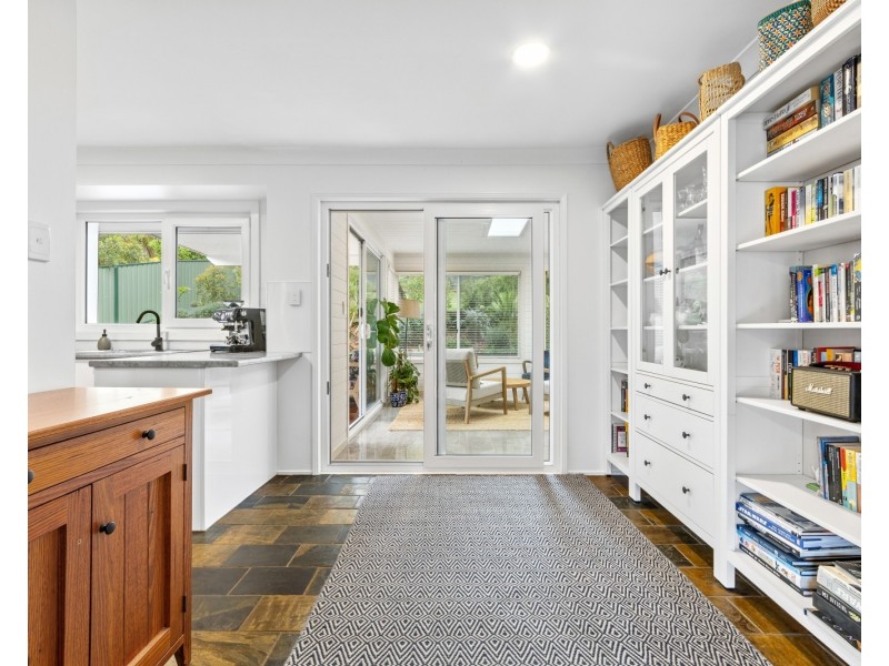 11 Sherwood Drive, Springfield NSW 2250