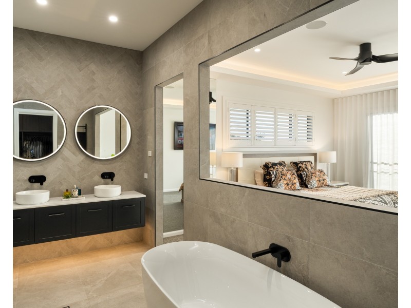 39 Lowanna Avenue, Forresters Beach NSW 2260