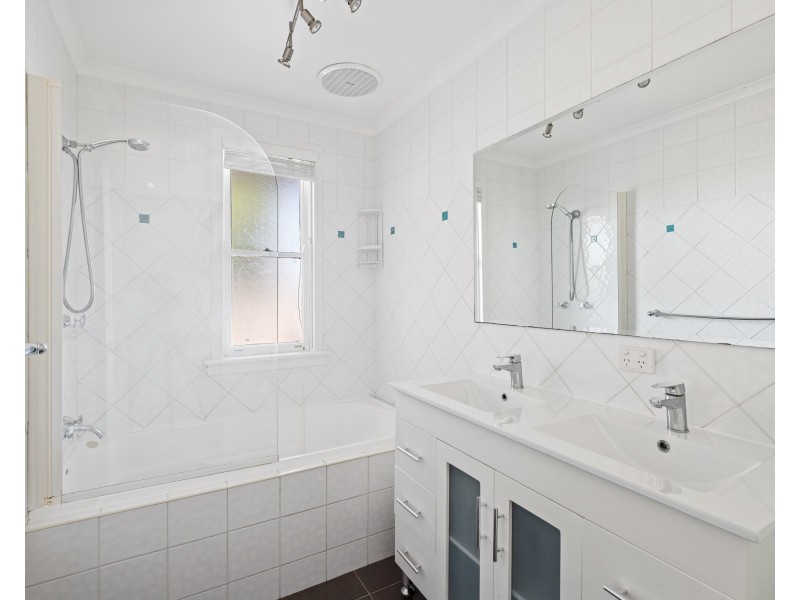 50 Maitland Road, Springfield NSW 2250