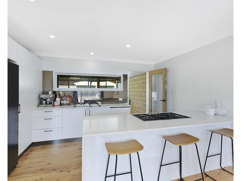 24 Cunningham Road, Killarney Vale NSW 2261