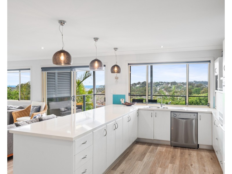 34 Coreen Drive, Wamberal NSW 2260