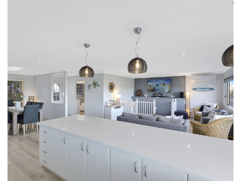34 Coreen Drive, Wamberal NSW 2260