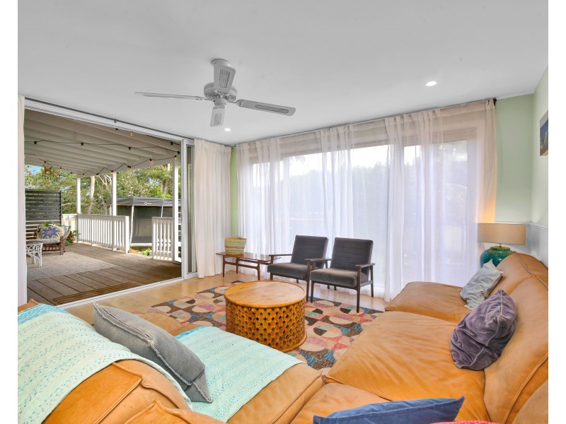 39 Lakin Street, Bateau Bay NSW 2261