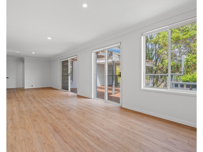 107 Bronzewing Drive, Erina NSW 2250