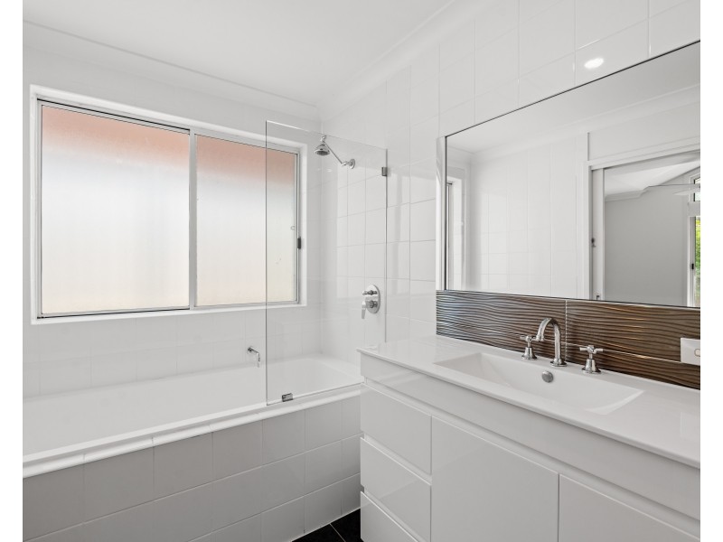 107 Bronzewing Drive, Erina NSW 2250