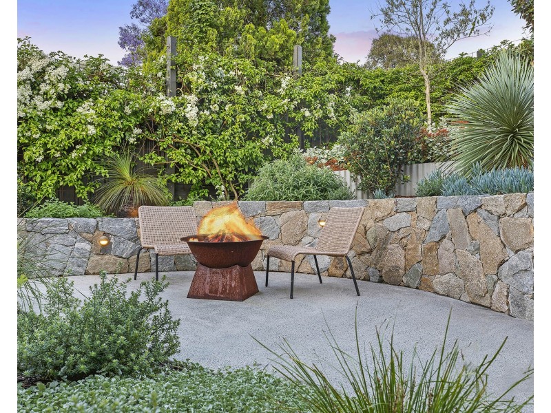 4 Greenvale Road, Green Point NSW 2251