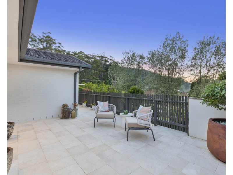 4 Greenvale Road, Green Point NSW 2251