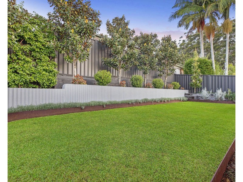 4 Greenvale Road, Green Point NSW 2251