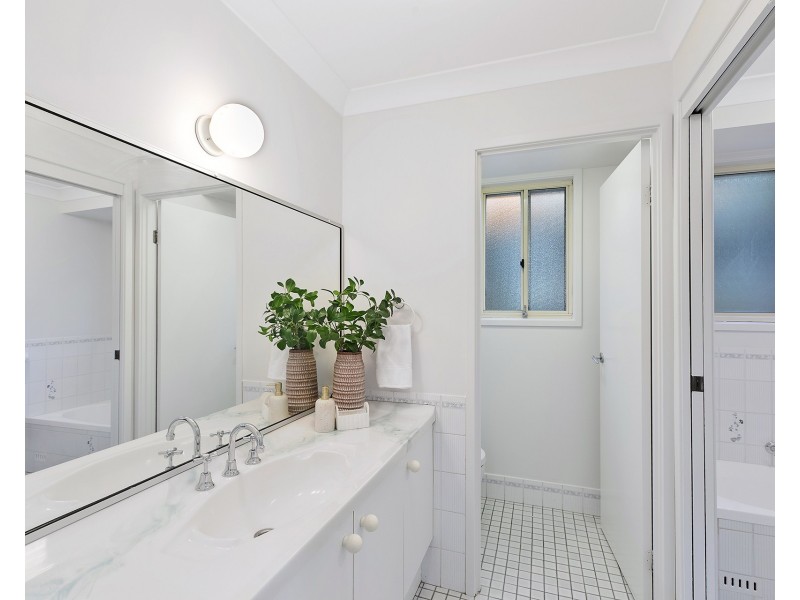 25 White Cedar Close, Green Point NSW 2251