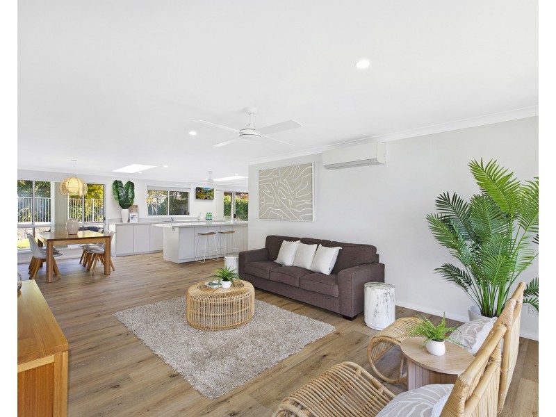 12 Loxton Avenue, Wamberal NSW 2260