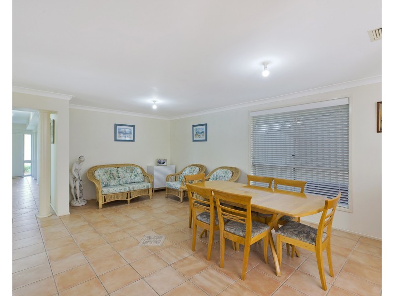 65 Thames Drive, Erina NSW 2250