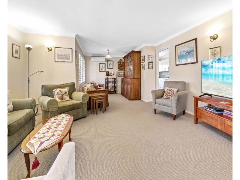 4 Orchard Downs Road, Narara NSW 2250