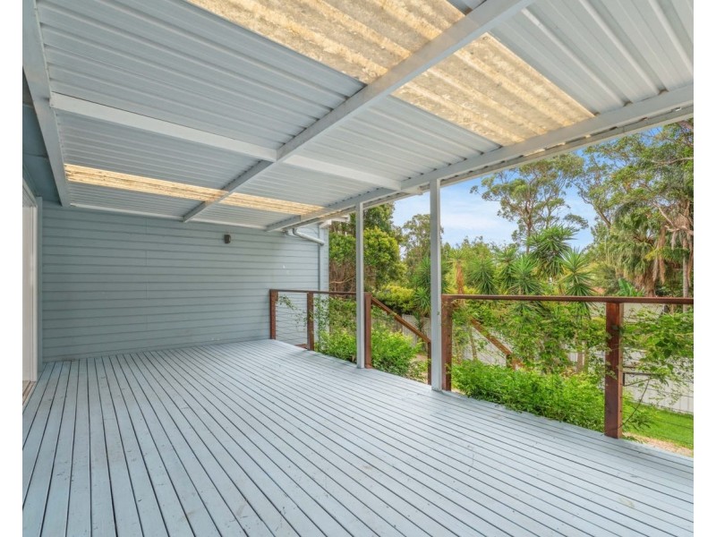 16 Patrick Crescent, Saratoga NSW 2251