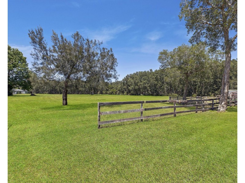 389 Tuggerawong Road, Tuggerawong NSW 2259