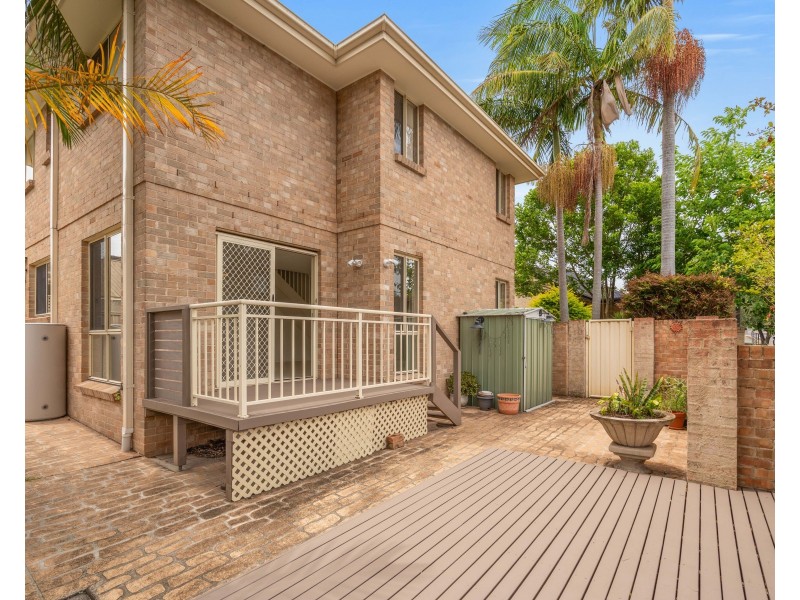 1/37 Melbourne Street, East Gosford NSW 2250