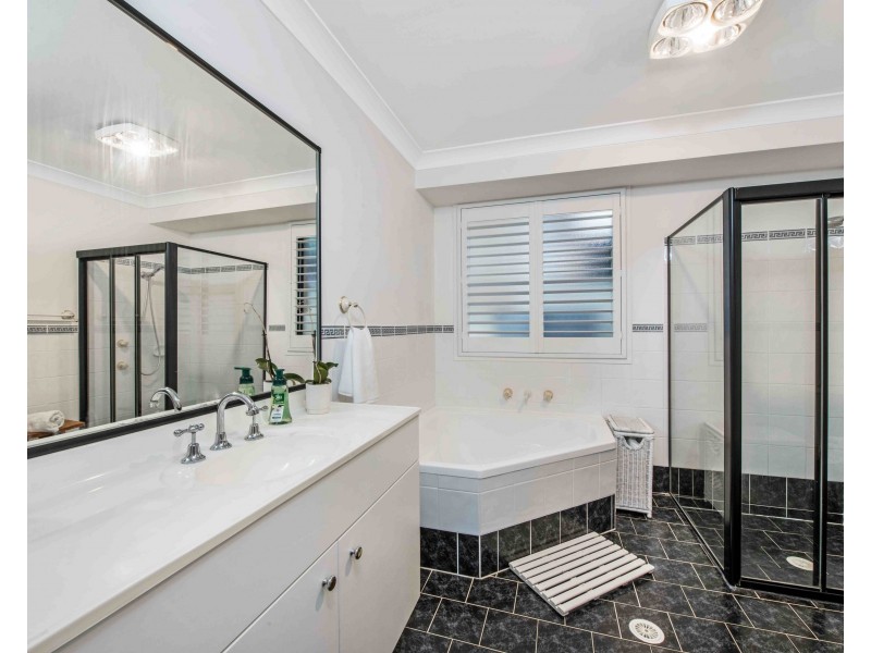 60 Bannister Drive, Erina NSW 2250