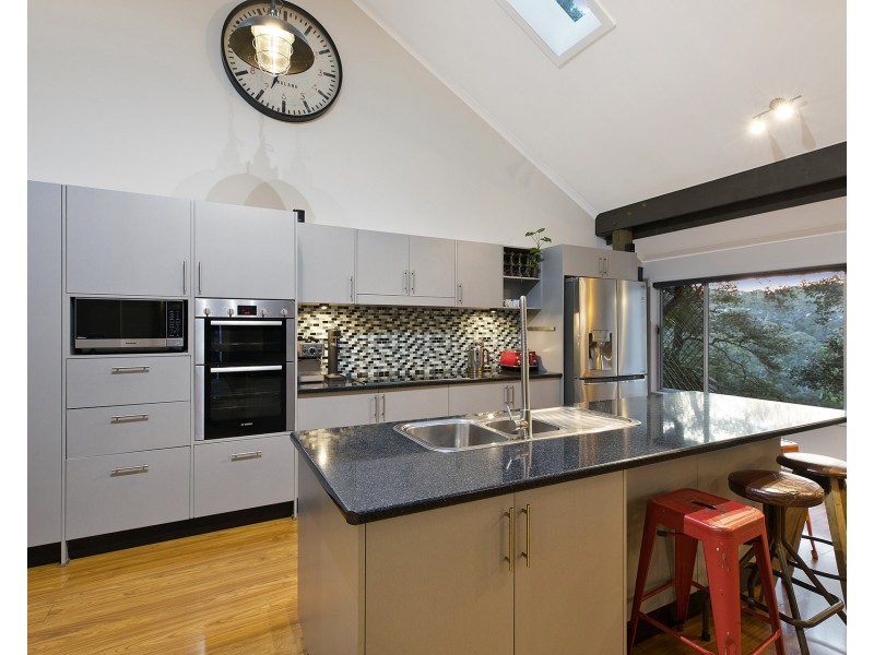 57 Easter Parade, North Avoca NSW 2260