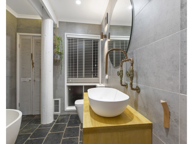 57 Easter Parade, North Avoca NSW 2260