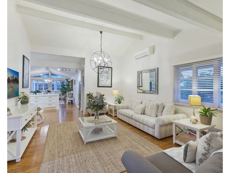 7 Kenmare Road, Green Point NSW 2251