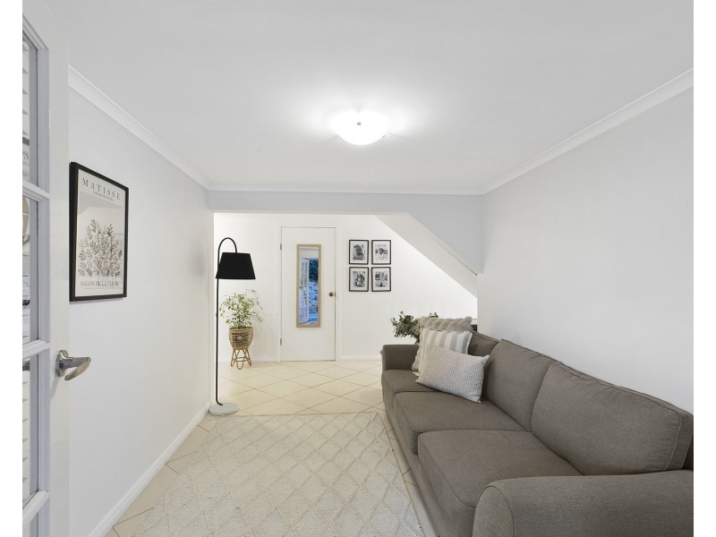 7 Kenmare Road, Green Point NSW 2251