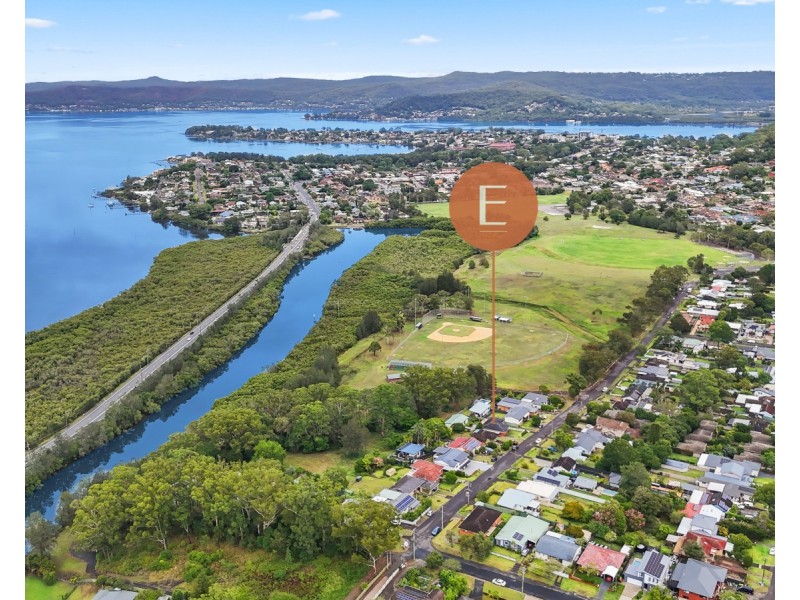 18 Newcastle Street, Springfield NSW 2250