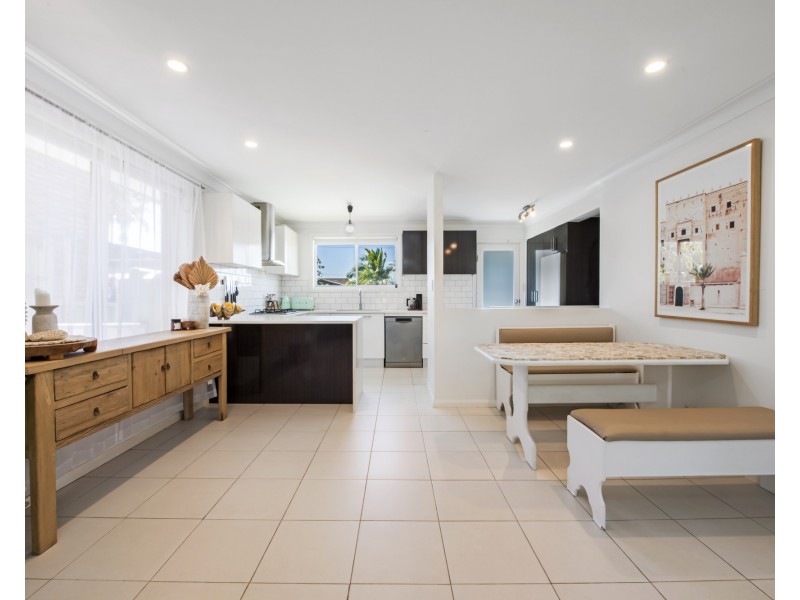 5 Penton Place, Bateau Bay NSW 2261