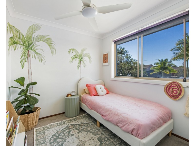 5 Penton Place, Bateau Bay NSW 2261