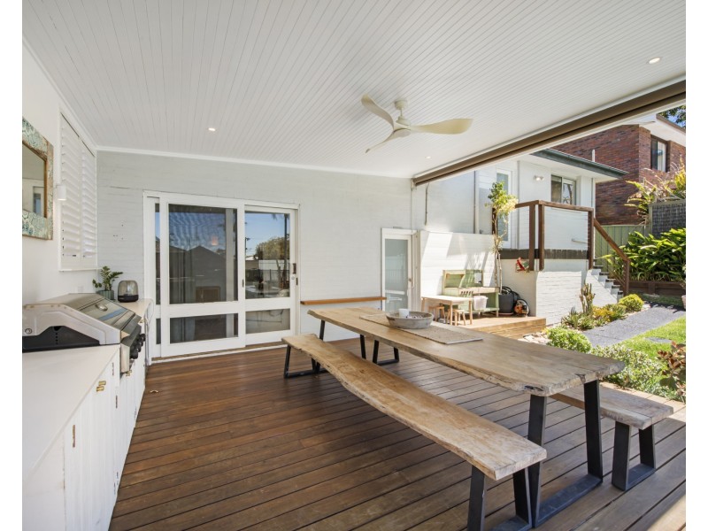 5 Penton Place, Bateau Bay NSW 2261