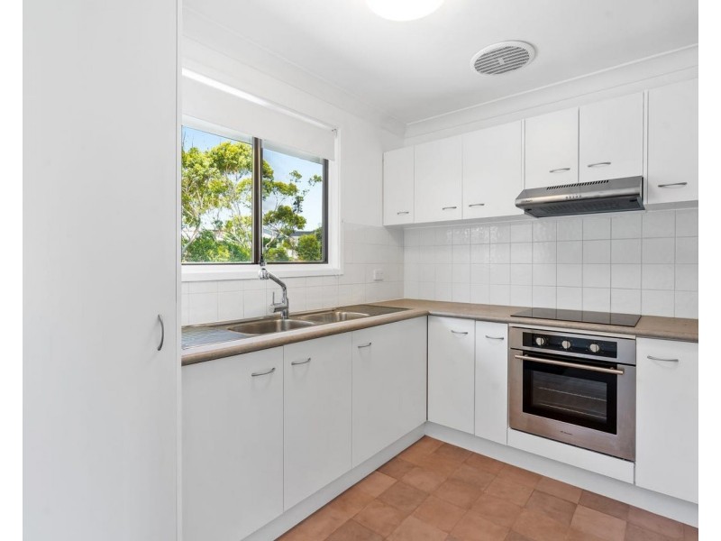 24 Bluewave Crescent, Forresters Beach NSW 2260