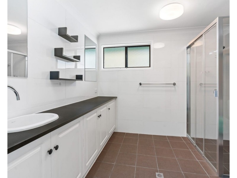 24 Bluewave Crescent, Forresters Beach NSW 2260