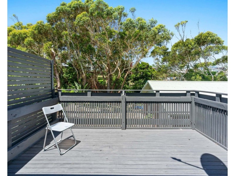 24 Bluewave Crescent, Forresters Beach NSW 2260