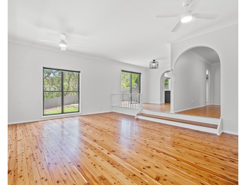 17 Promenade Avenue, Bateau Bay NSW 2261