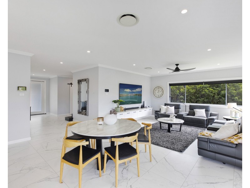 10 Carrabella Avenue, Springfield NSW 2250