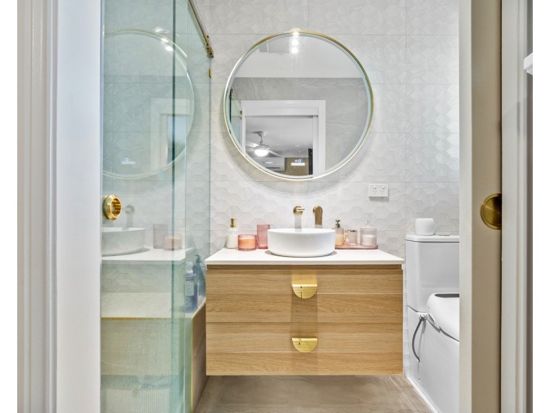 4 Jennie Cox Close, Erina NSW 2250