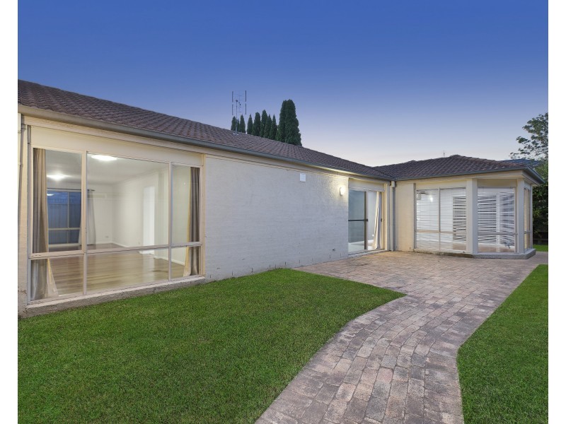 10 Woolybutt Crescent, Erina NSW 2250