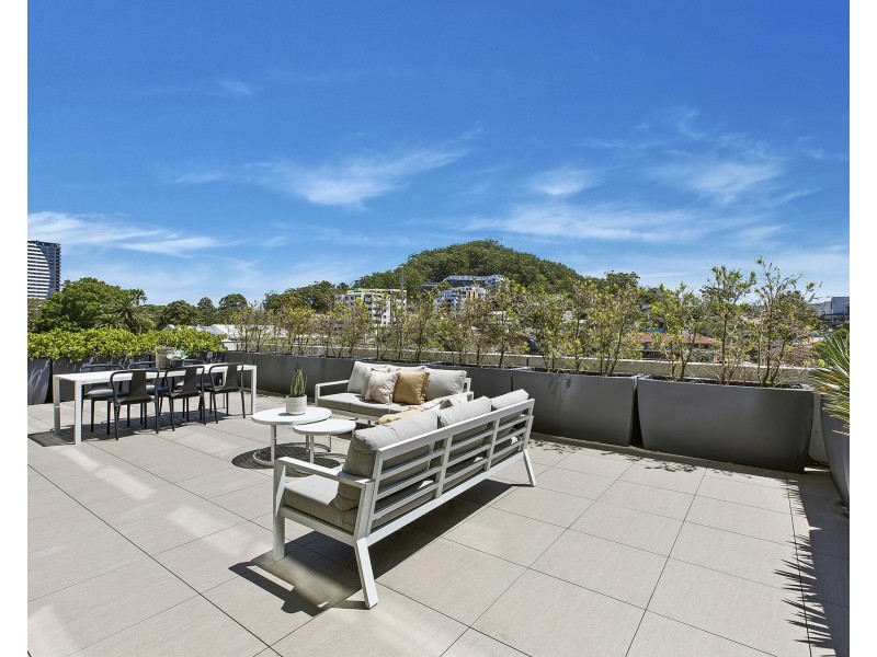 304/277 Mann Street, Gosford NSW 2250