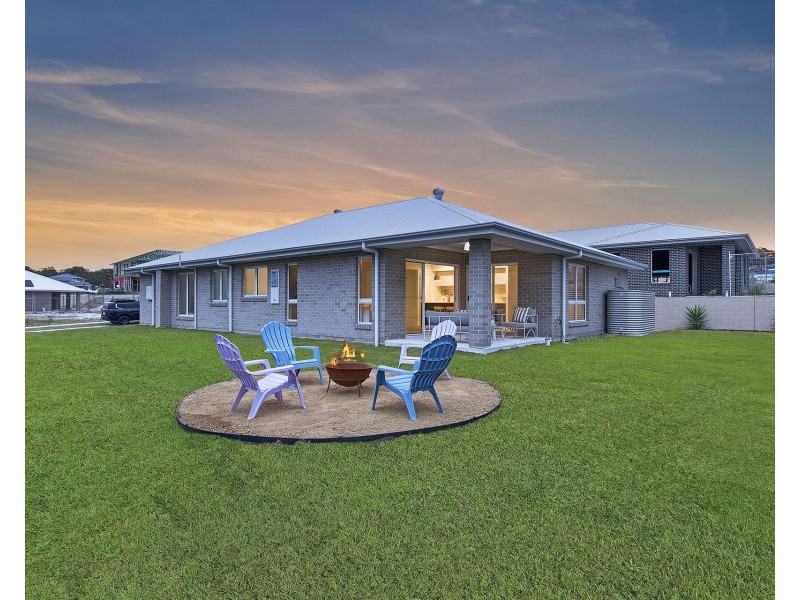 13 Guril Parade, Crangan Bay NSW 2259