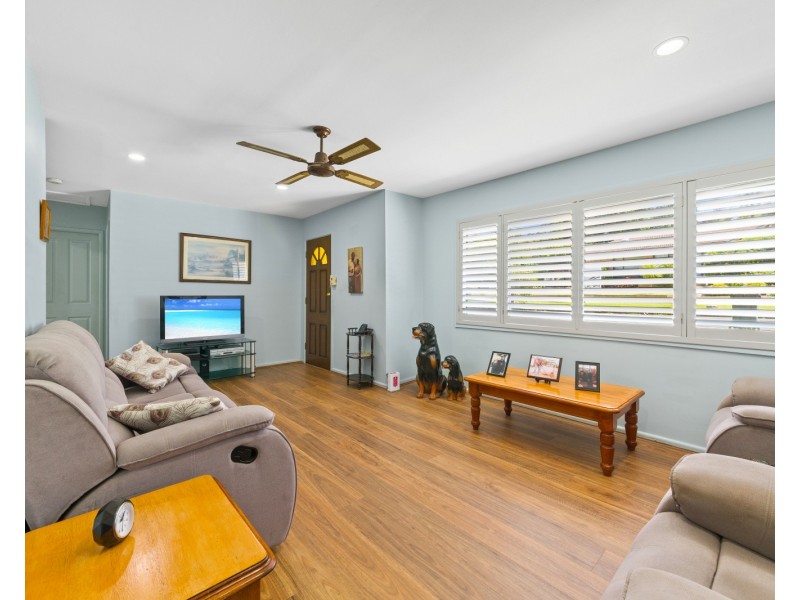 56 Bourbon Street, Wyoming NSW 2250