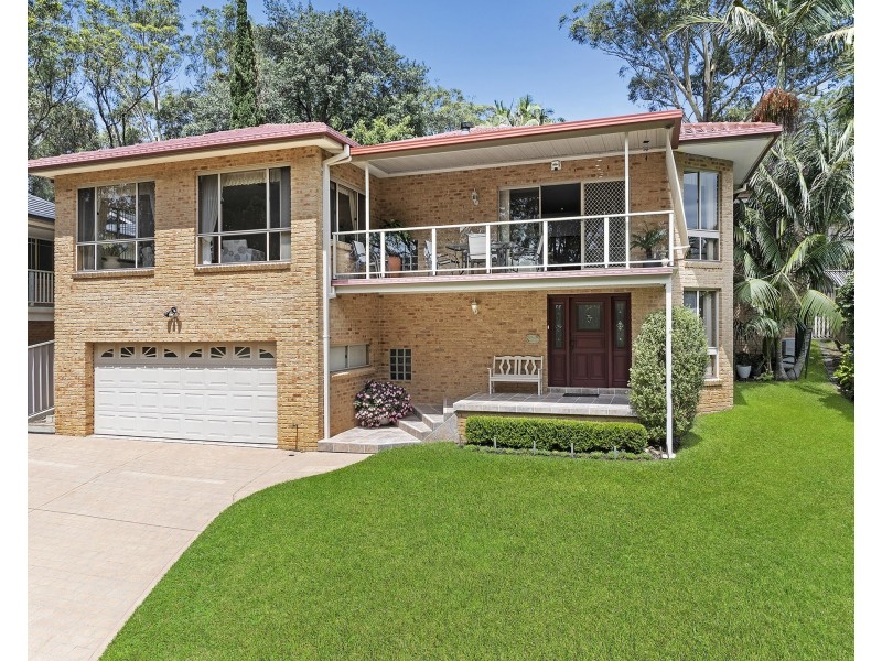 8 Newman Close, Green Point NSW 2251