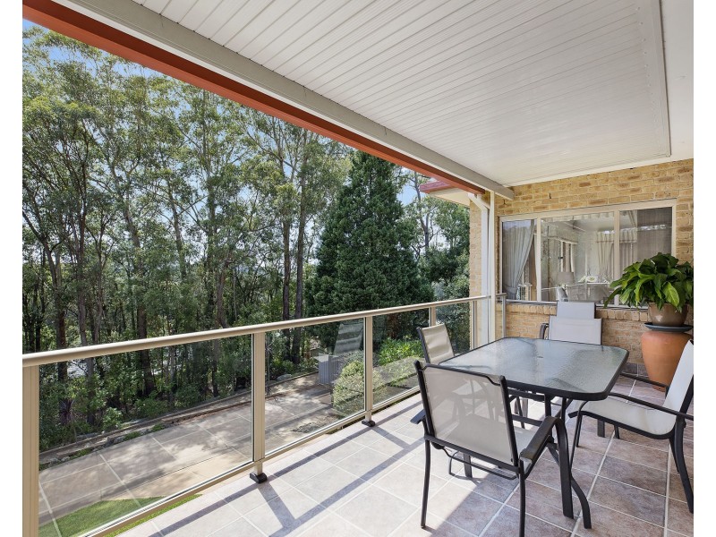 8 Newman Close, Green Point NSW 2251