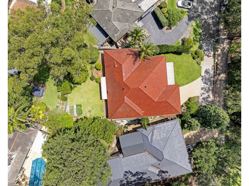 8 Newman Close, Green Point NSW 2251