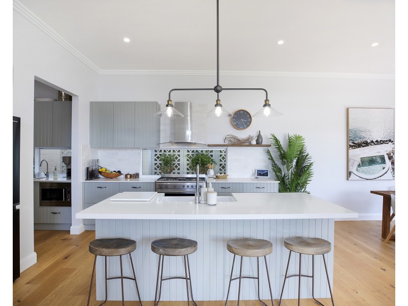 24 Lavinia Street, Forresters Beach NSW 2260