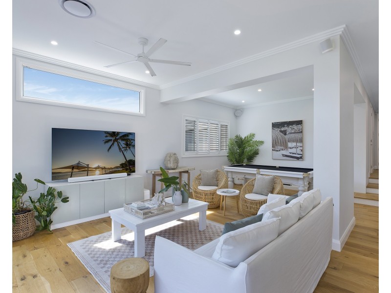 24 Lavinia Street, Forresters Beach NSW 2260