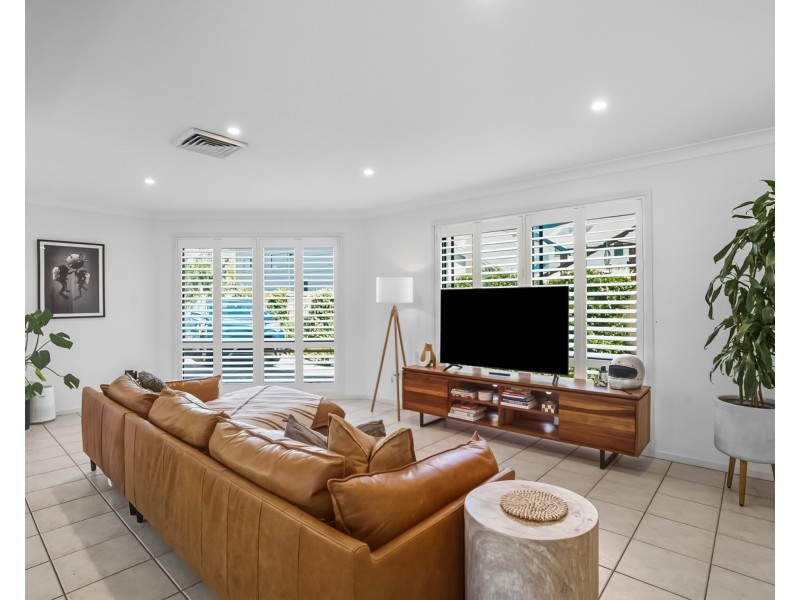 2/74 Gilbert Street, Long Jetty NSW 2261