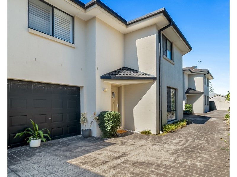 2/74 Gilbert Street, Long Jetty NSW 2261