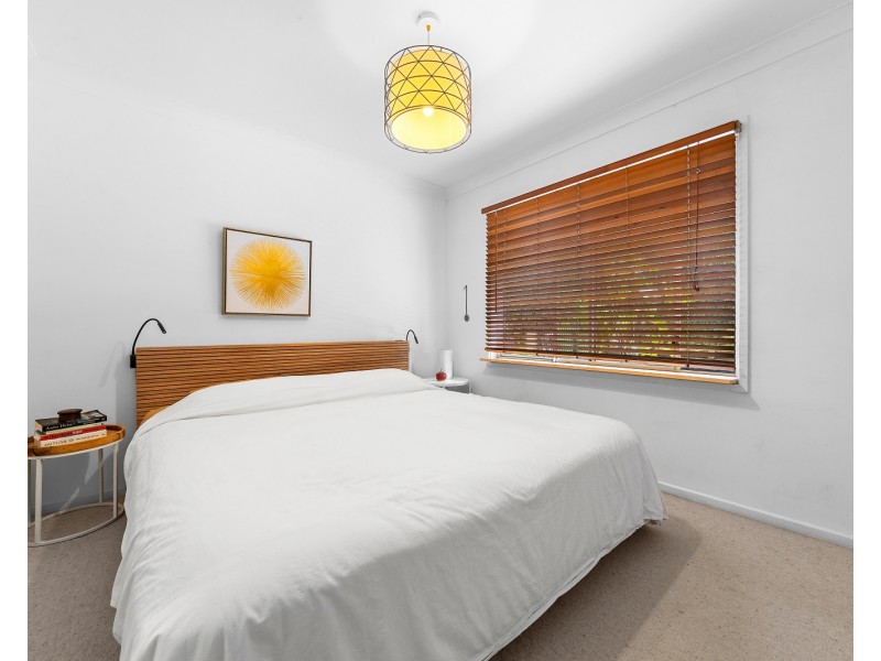 4J Gregory Street, Wyoming NSW 2250