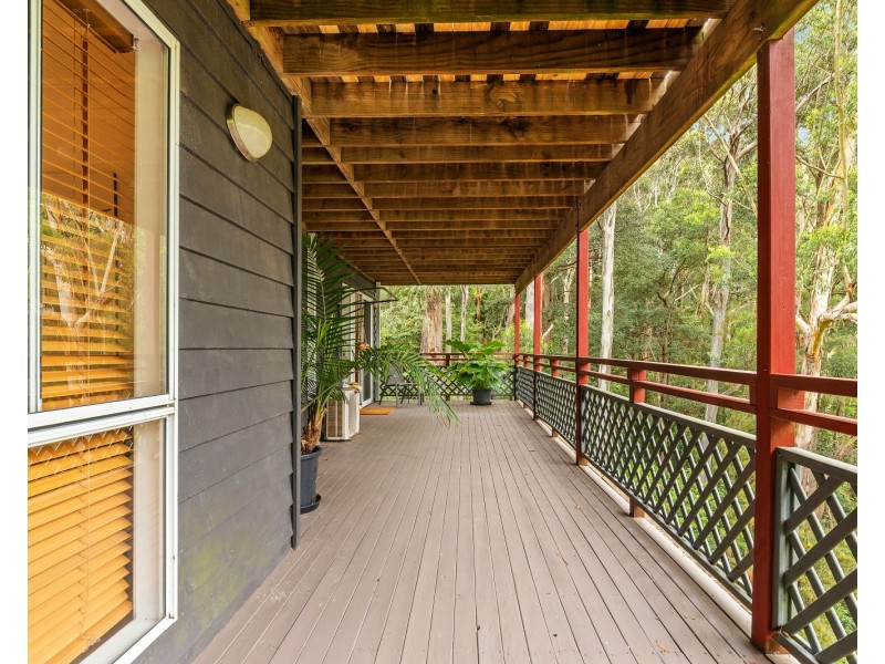 4J Gregory Street, Wyoming NSW 2250